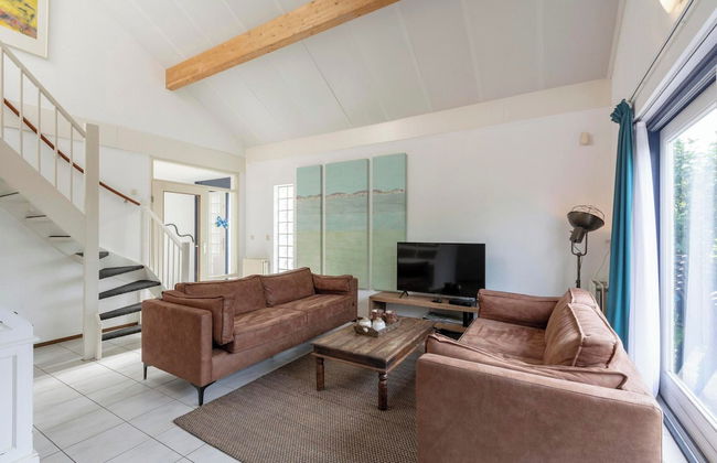 Charming Villa Near Sandy Beach - Foto 10