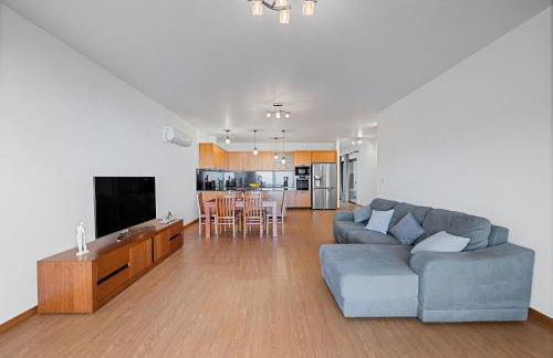 Calheta Paradise Holiday Home - Free Parking & Views - Photo 5