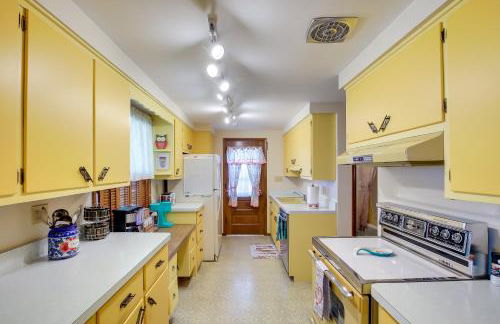 Retro Green Bay Home Steps to Lambeau Field! - Foto 9