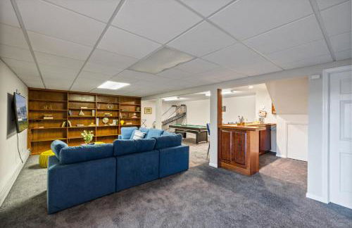 Huge Retreat w Alaska King, Pool & Jacuzzi Tub Indoor - Foto 10