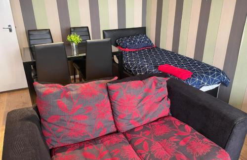 City Centre - Next to Hilton Hotel - Victoria Centre 2 Bedrooms Apartments - Close to Theatre Royal - in Victoria Centre Shopping Centre - 24 Hours Access - Parking Cars or Vans from Five Pounds a Day - Onsite Parking from Ten Pounds a Day - Foto 27