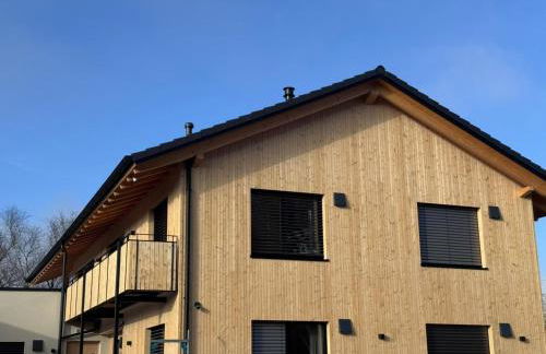 seeglueck ROSENHOF - naturnah Wohnen im Holz100-Vollholzhaus mit Whirlpool und Garten - Photo 1