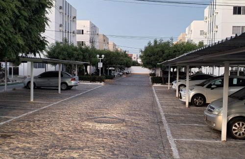 APARTAMENTO CONFORTAVEL em Petrolina 2 quartos com ar cond e Wi-Fi 300MB - Foto 29