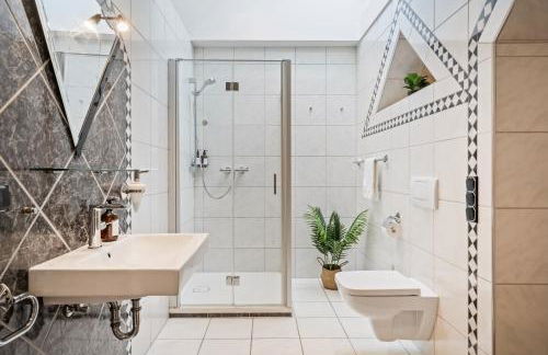 flair Apartment Stadtoase Fulda I private Sauna & Whirlpool I Balkon I 2x Parken I Kaffee I Highspeed WLAN I Disney plus - Foto 27