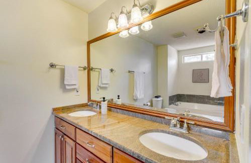 Mary Esther Home with Private Pool and Fireplace! - Foto 21