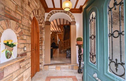 Πέτρινο Αρχοντικό, Χίος - Foto 2