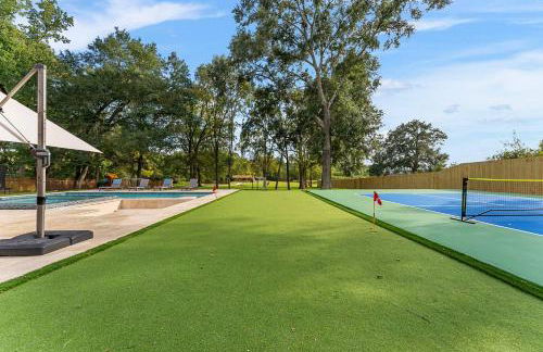 Pickleball & mini-golf, Pool/Spa, Epic Gameroom! - Photo 29