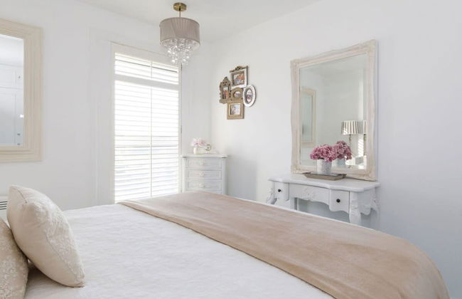 Two Bed Seafront Escape in East Wittering - Photo 48