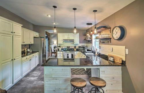 Game Room and Spacious Yard 10-Acre Catskills Home! - Foto 4