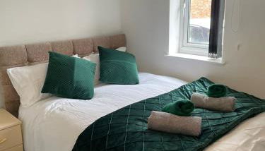 1 Bed @ Factory Quater - Chard St - Foto 2