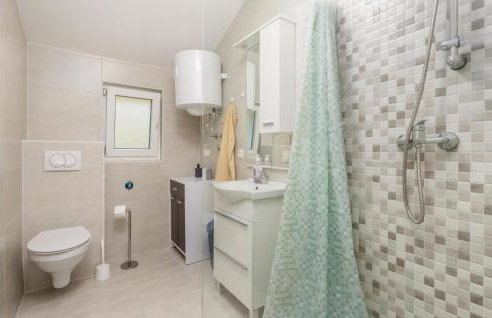 Amazing Apartment In Vlasici - Foto 21