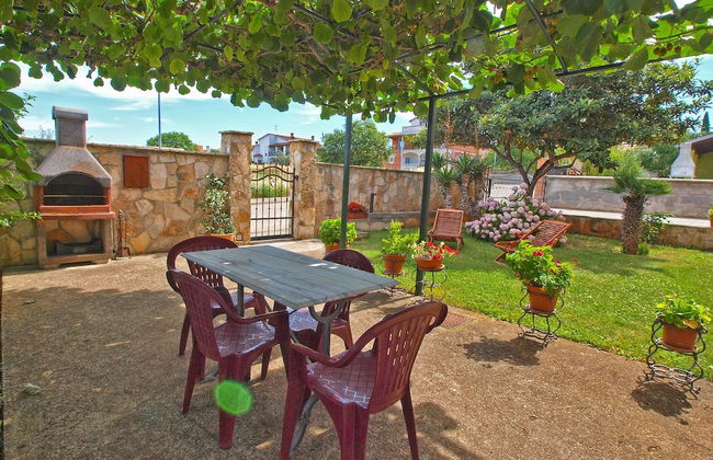 Apartment 21 - Photo 29