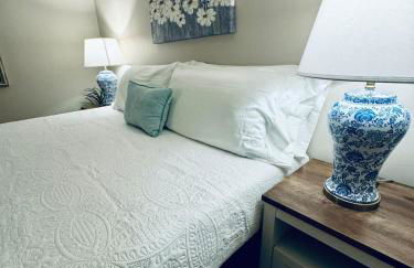 Lakefront Condo - King Bed Full Kitchen - Foto 21