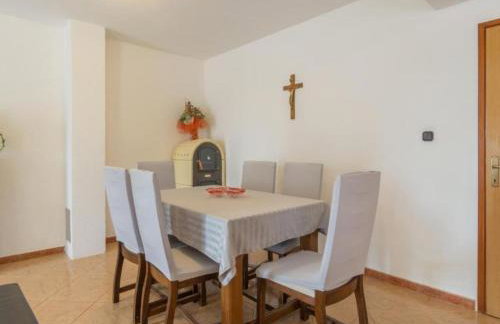 Six Bedroom Holiday House With Pool - Foto 29