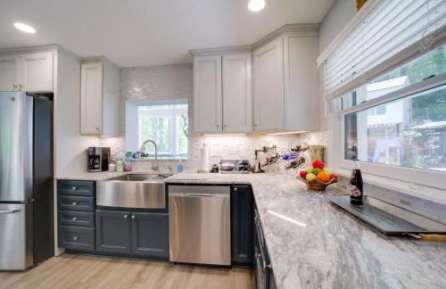 Remote Smoky Mtn Escape with Views and Trail Access! - Foto 12