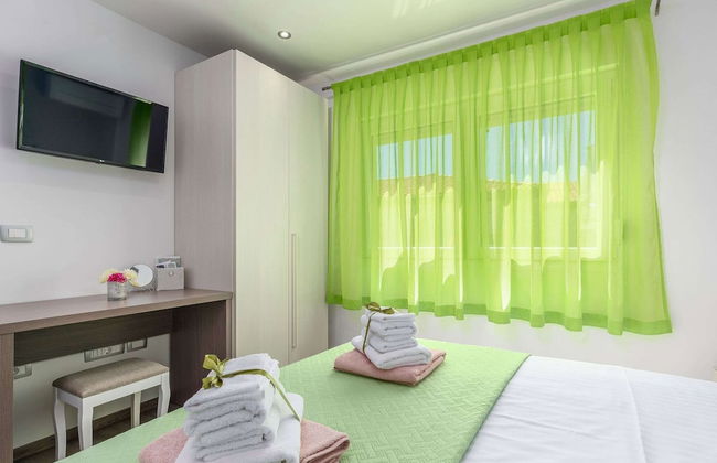 Villa in Novigrad With Private Pool - Foto 10