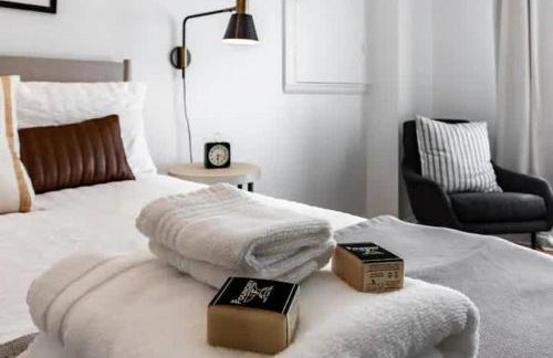 Cute 1Bed Loft at The Foundry - Steps to Riverside - Foto 2