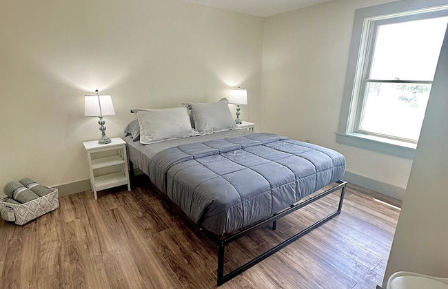 2BR Sunshine Town Condo - Photo 7