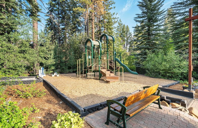 Arroyo by Avantstay Peaceful Mountain Townhouse w/ Large Private Balcony - Photo 28