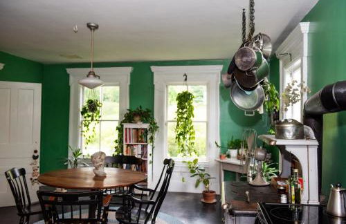 Historic Colonial in the Heart of Ski Country - Foto 54