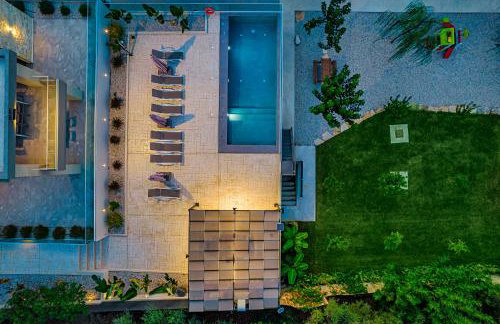 Chris villa with private ecologic pool and kid's playground! - Foto 38
