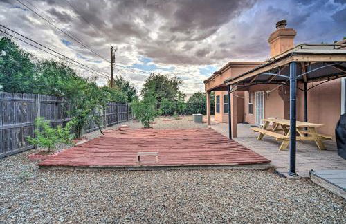 Convenient Las Cruces Home with Patio and Grill! - Foto 24