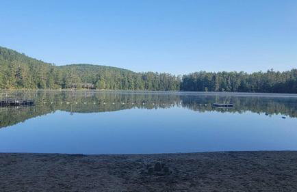 Secluded and Cozy Townhome at Tripp Lake - Foto 16