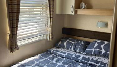 21 Riverview, Allhallows - Photo 4