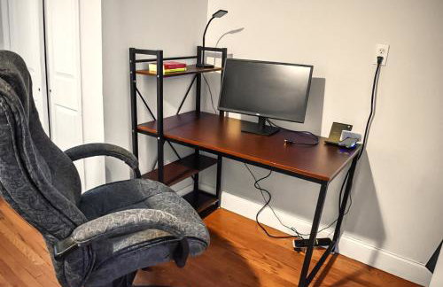 Spacious Cozy Retreat, Sleeps 10, Near NYC & EWR - Foto 12