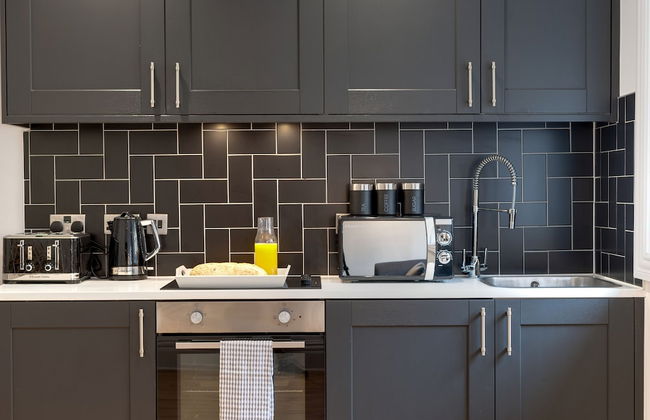 80 by Elite - Photo 40