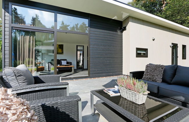 Chic Forest Lodge With Sauna - Photo 5