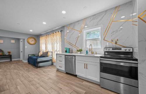 Stylish 2BR Saltwater Pool - Foto 16