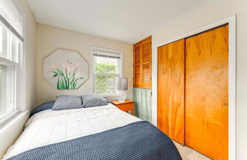 Bayfront East Quogue Retreat with Private Boat Dock - Foto 16