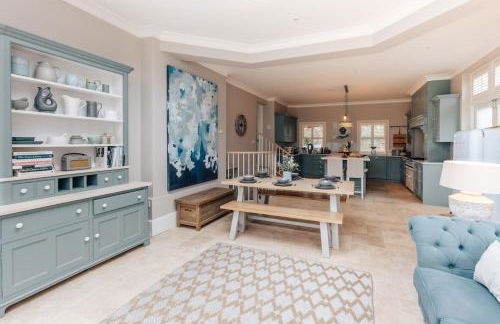 The Florence - Photo 17