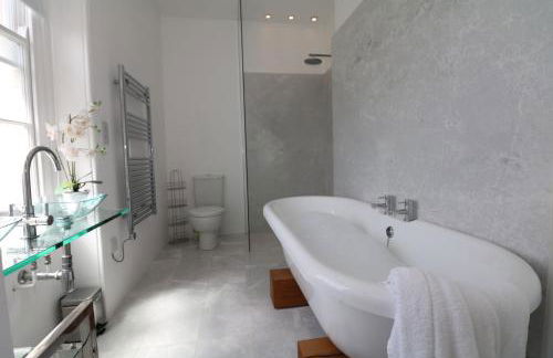 The Vicarage - Grand Country House, Walking Distance to Padstow and with Pub Across the Road - Foto 24