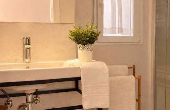 Apartamentos Adarve Centro histórico - Photo 19