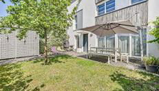 Calme et vert à 10 min de Paris, dans une résidence familiale et surveillée, 6 personnes avec sa place de parking et son jardinet Pas de fêtes - Foto 2