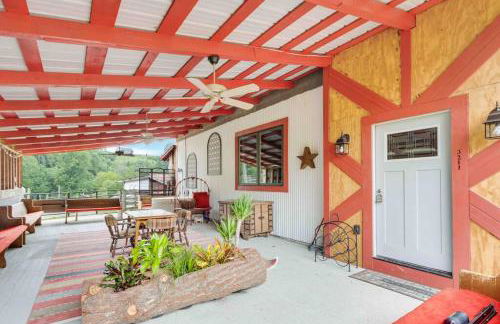 Barn Vibes + Petting Zoo + Hot Tub! - Foto 43