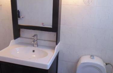 Lovingly restored apartment Galatsi - Photo 10