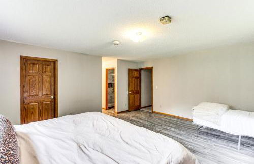 Hot Tub and 2 Recreation Rooms Spacious Onamia Home - Foto 13