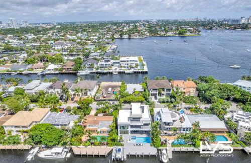 Carlotta- New Construction Luxury Waterfront Villa - Foto 25