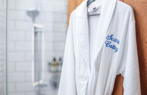 Beach Lovers Paradise in Portreath - With Sea Views & Log Burner just 100m from beach - Photo 6