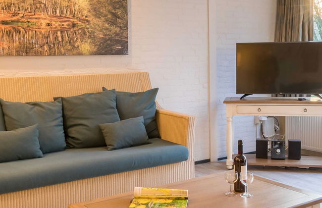 Cozy Bungalow in De Maasduinen - Photo 6