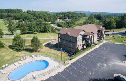Couples Condo Retreat Overlooking Golf Course - Foto 39