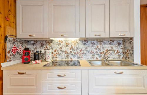 Mountain Nest - Wi-Fi, parcheggio e ascensore - pet friendly - Foto 16