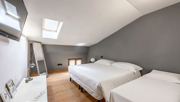 Emilia Studios 7 - Foto 4, Habitación