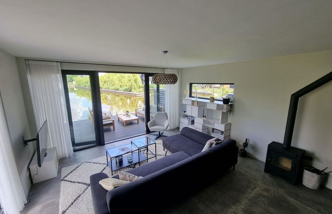 Luxurious Detached Water Villa With Jetty - Foto 3