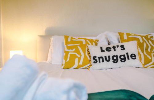 3BR Home Sleeps 6 Perfect for Short and Long Term Stays - Foto 16