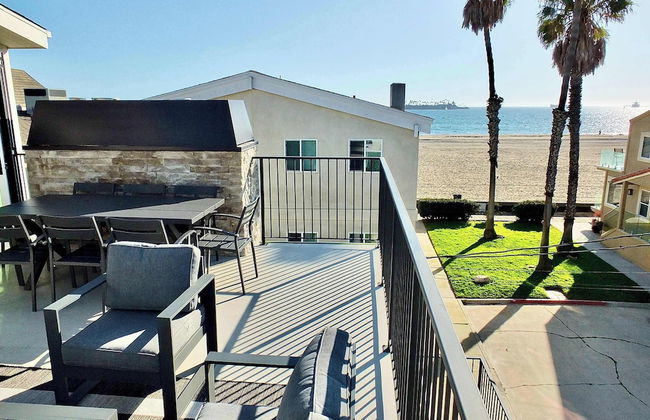Beach Paradise Stunning 3-story in Long Beach! - Foto 42