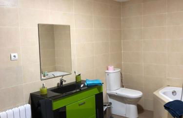 Estudios Bilbao Deusto - Foto 9